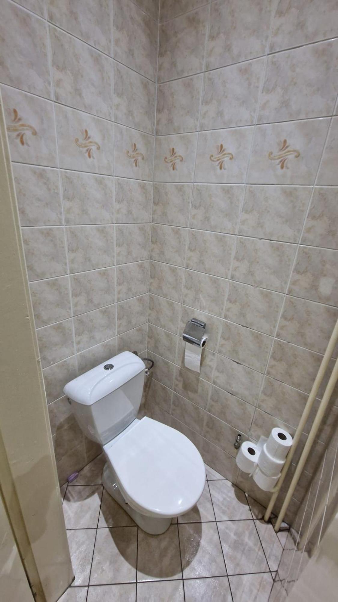 Apartment Flora - Late Check-Out At Noon 12 O Clock For Free Братислава Экстерьер фото